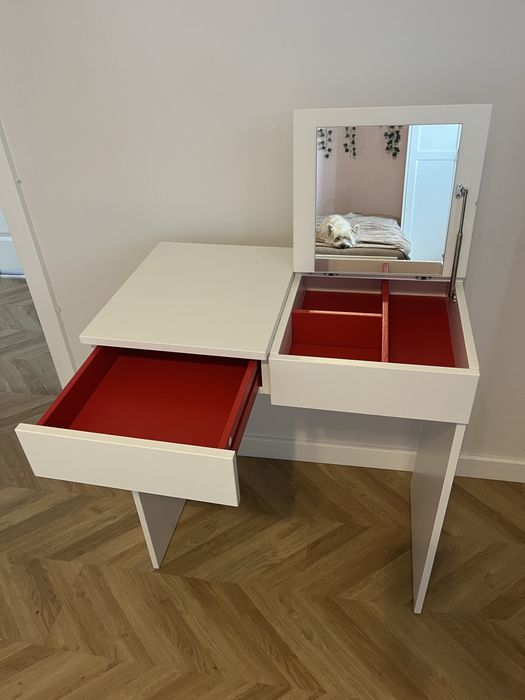 Toaletka z lustrem IKEA