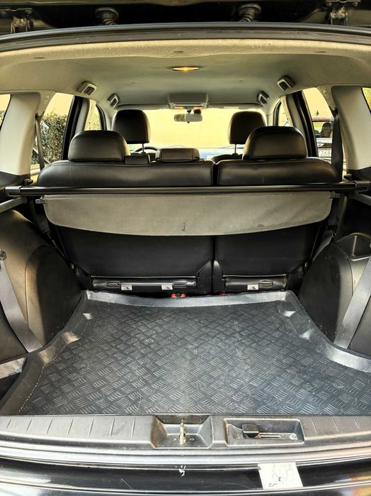 Samochód Peugeot 4007, rok produkcji 2010, automat, 4x4, hak, 7 osobowy