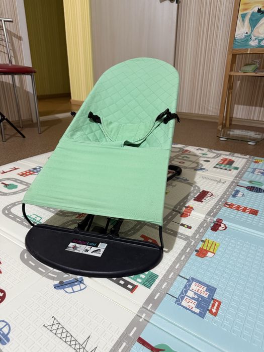 Продам шезлонг-качалку