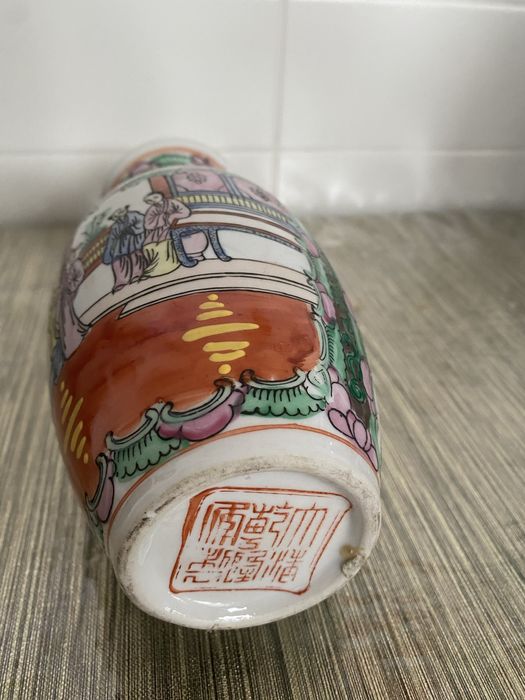 Jarrão antigo em porcelana chinesa