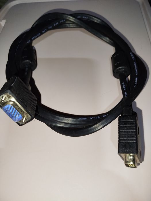 Шнуры для монитора, удлинитель для наушников, для видео записи.