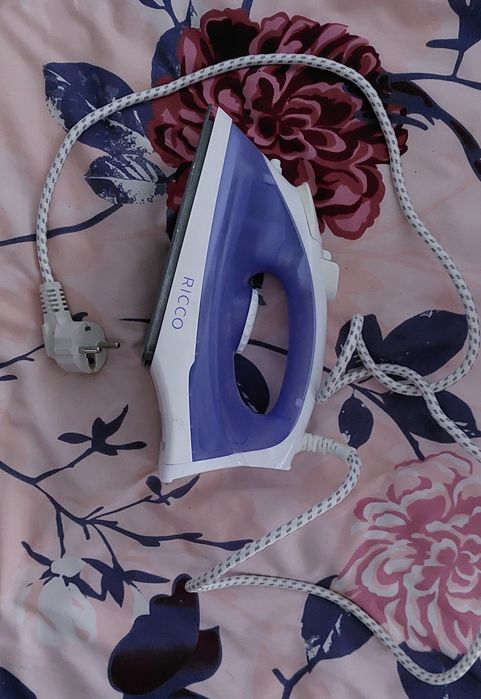 Żelazko parowe ricco