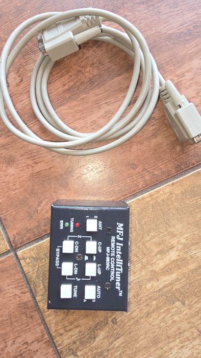 skrzynka ATU MFJ-993B + akcesoria