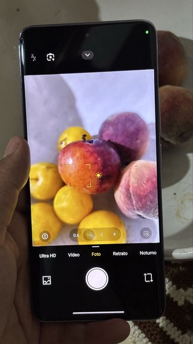 Redmi Note 14 Pro 5G - 256 Gb (Detalhe estético na câmara)