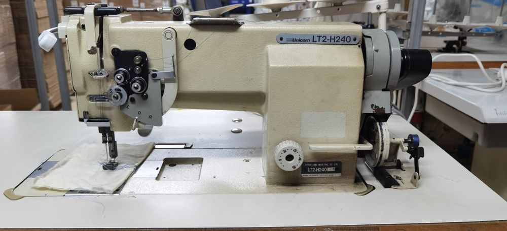 Máquina de duas agulhas unicorn