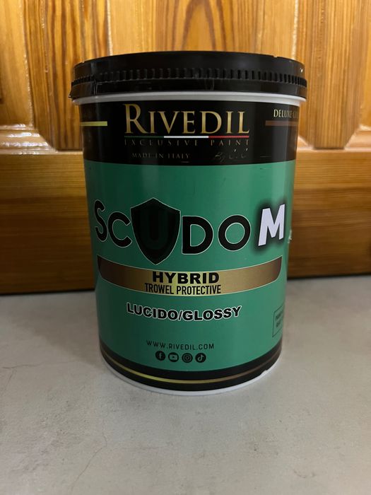 Rivedil SCUDO M HYBRID – żywica jednoskładnikowa do mikrocementu – połysk – ~1 kg