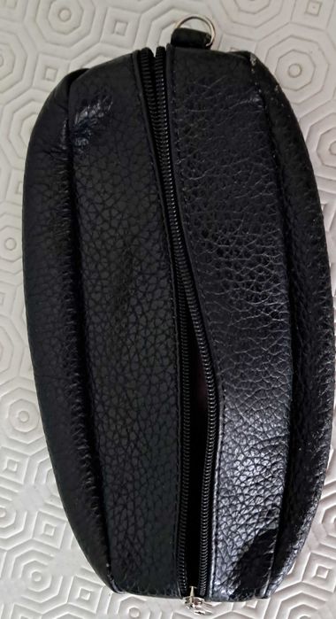 Estojo em napa preta