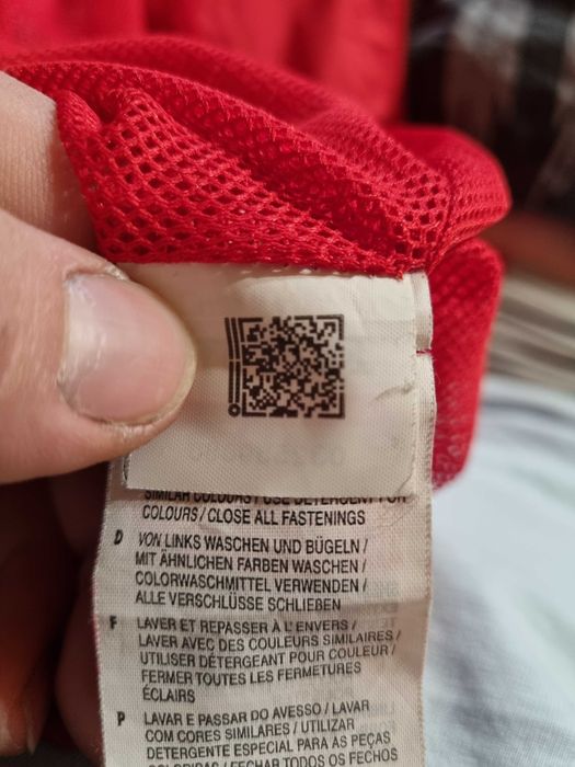 Kurtka Ferrari Scuderia czerwona wiatrówka lekka