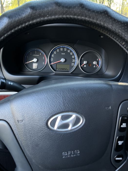 Продам Hyundai Santa FE 2006 року