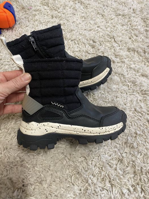 Чобітки Zara розмір 29 демі зима