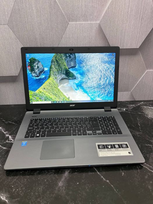 Ноутбук Acer E5-771-390U