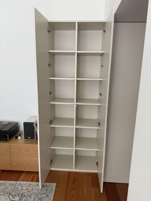 Armário/Roupeiro Lacado (225x80x43cm)