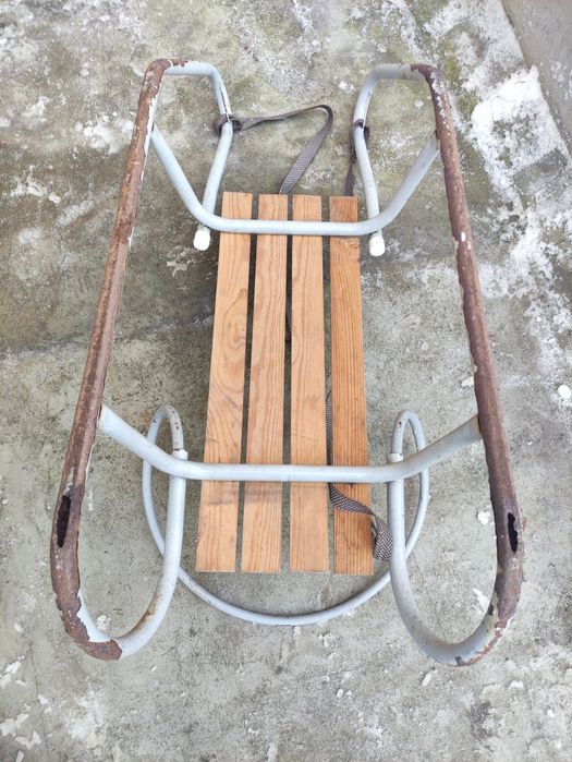 Sanki dziecięce metalowe do odnowy