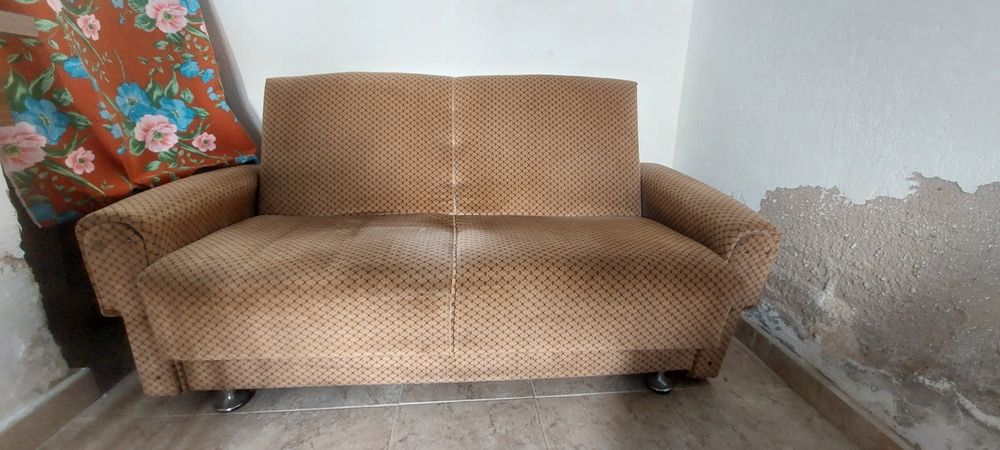 Sofás usados, antigos mas em bom estado