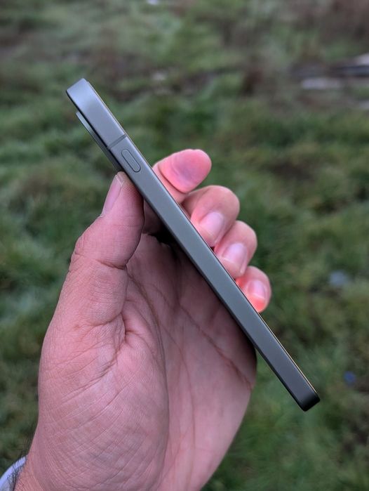 OnePlus 13s (Глобал , не перепрошитый 12/256 2 физ сим +есим компактны