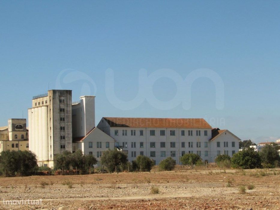 ÉVORA - Terreno urbano para construção