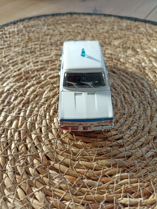 Model fiat 125 / FSO 1500 milicja obywatelska biała
