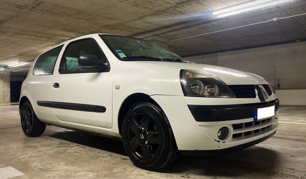 Renault Clio Van 82cv