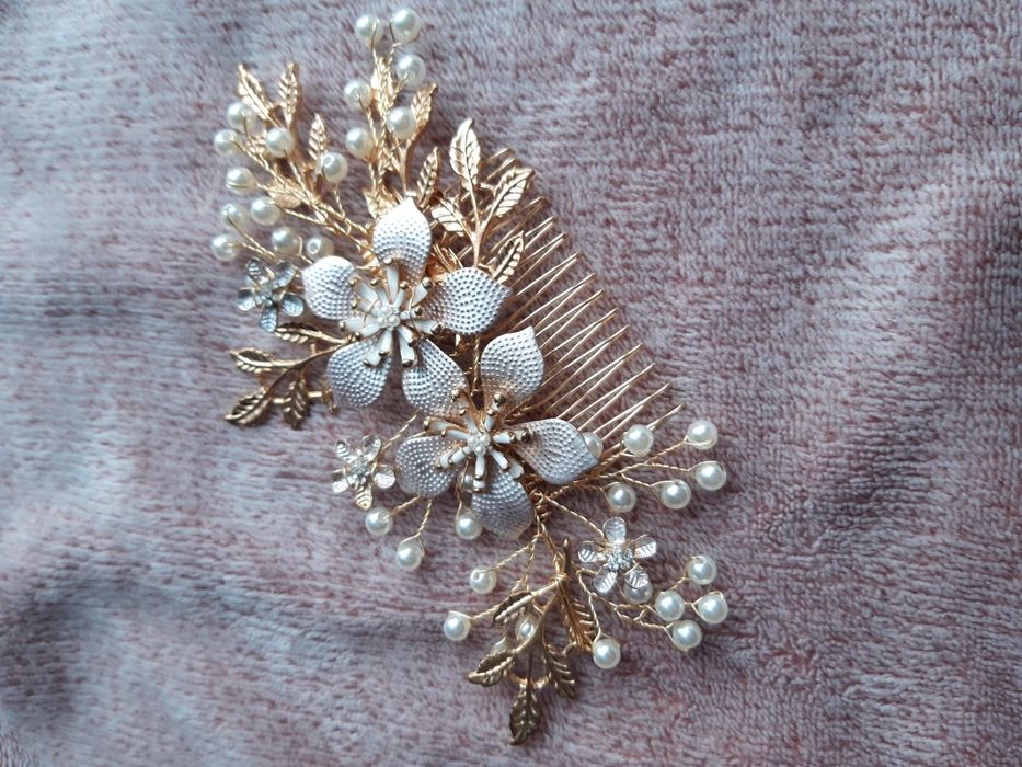 Sprzedam piękną ozdobę do włosów