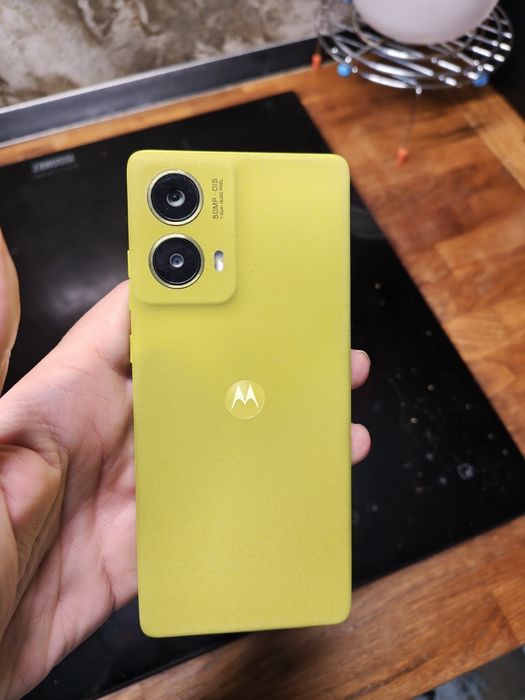 Smartphone Motorola G85 5G 12 RAM e 256GB Armazenamento