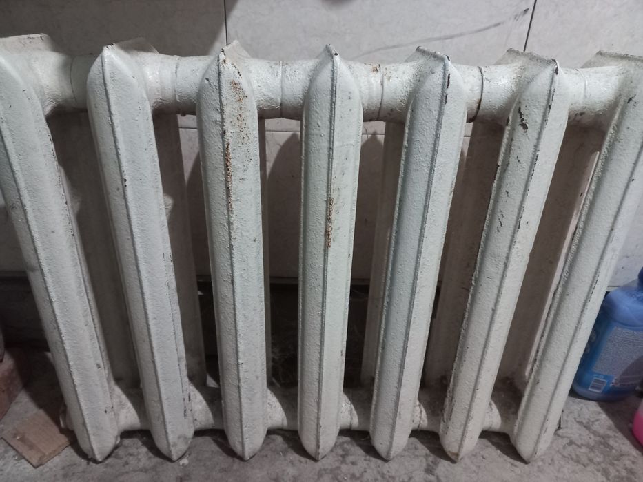 Батареї чавунні 7 і 9 ребер