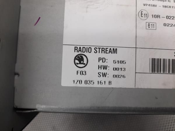 Rádio / auto-rádio SKODA Octavia II Hatchback (1Z3)