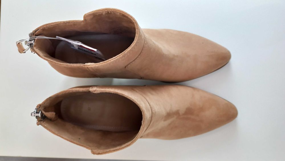 Botas Bershka (Novas)