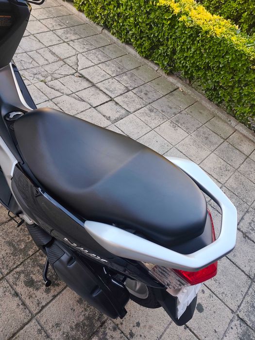Yamaha nmax 125 como nova