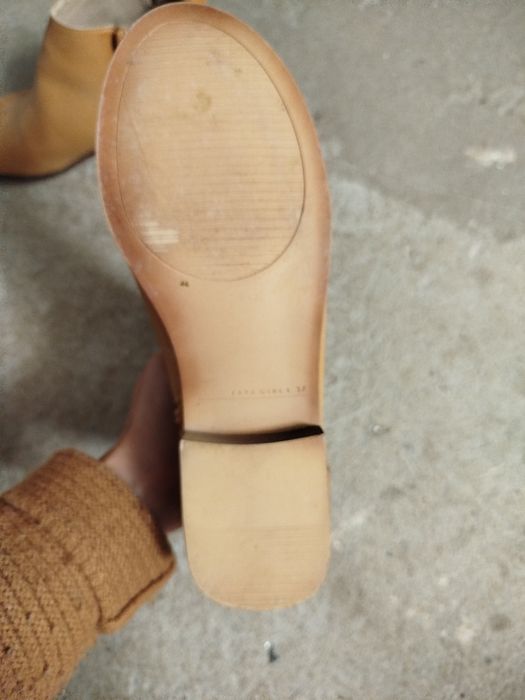 Zara Ботинки осінь, взуття демисезонне,  36-37р