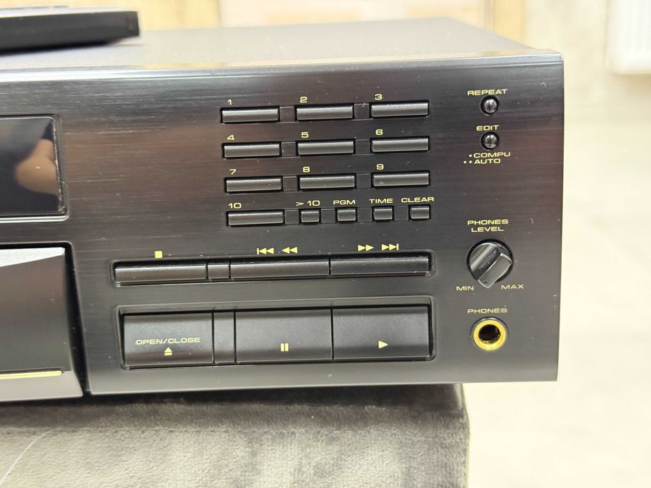 CD - проигрыватель / програвач Pioneer PD-S 505