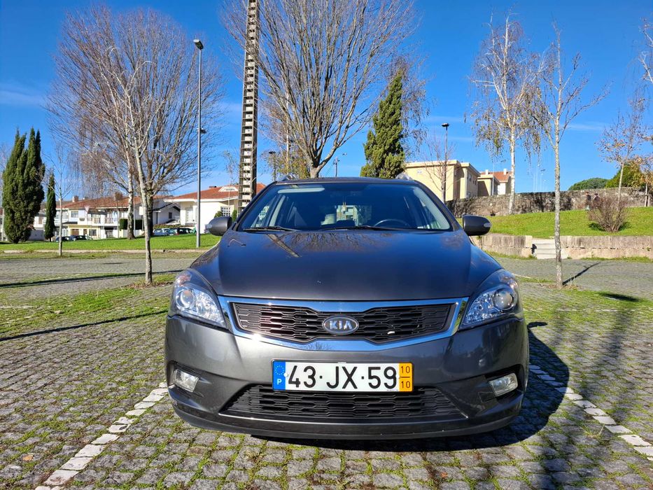 Kia Ceed SW 1.6 CRDi EX | 2010 | 255.000 km