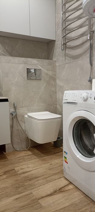 Погодинно подобово новобудова центр   власник виписую документи