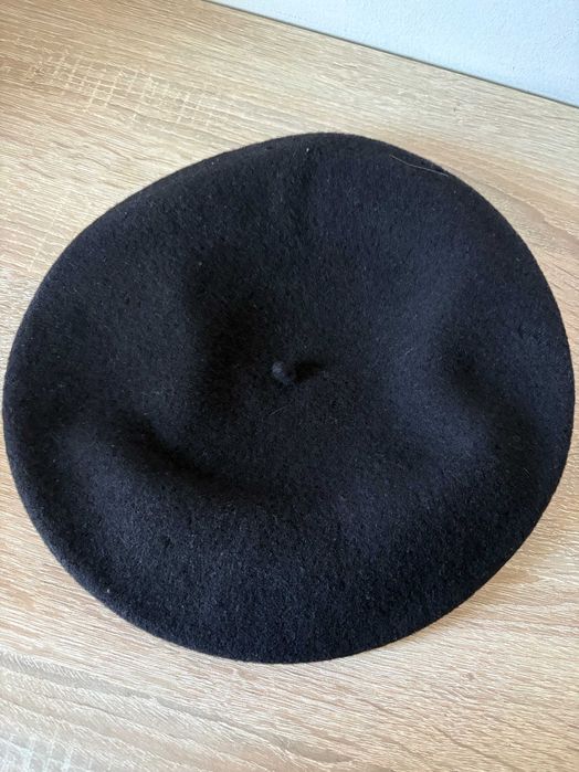Czarny beret wełniany Fezko