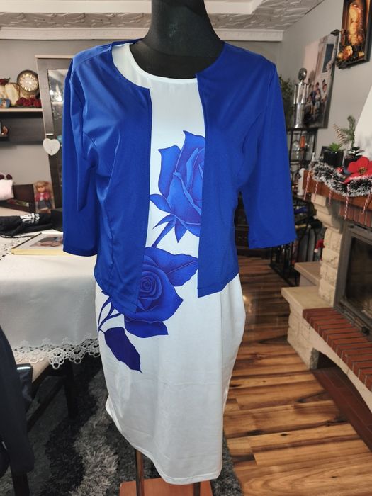 Sukienka z bolerkiem