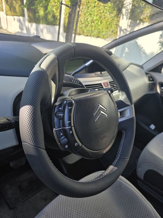 Citroen C4 Picasso 1.6HDI Automático