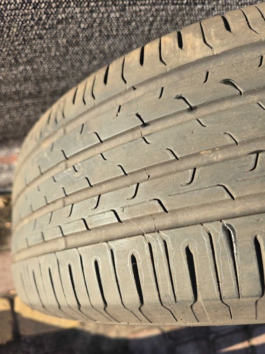 Opony letnie 215/60 R17 96H Continental