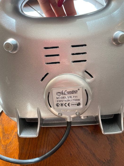 Бутербродниця Maestro.