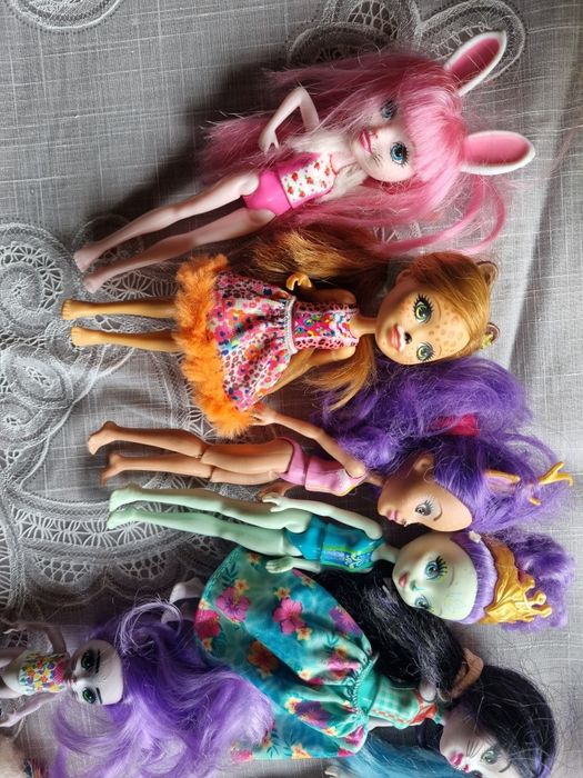 9 laleczek Enchantimals zestaw