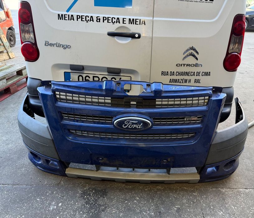 Parachoques frente Ford Transit de 2008