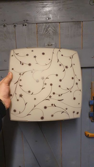 Plafon na 1 żarówkę