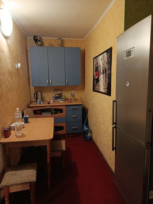 Продам 2 комнатную гостинку