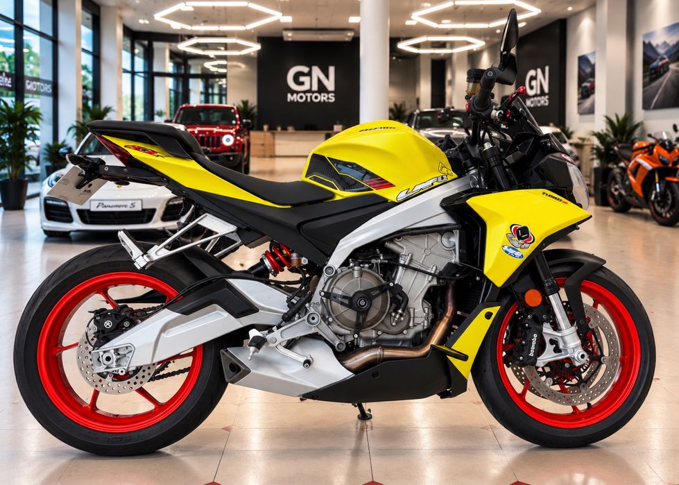 Aprilia Tuono 660 como nova