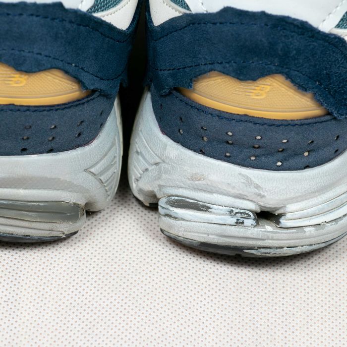 New Balance 2002R protection pack buty 42eu