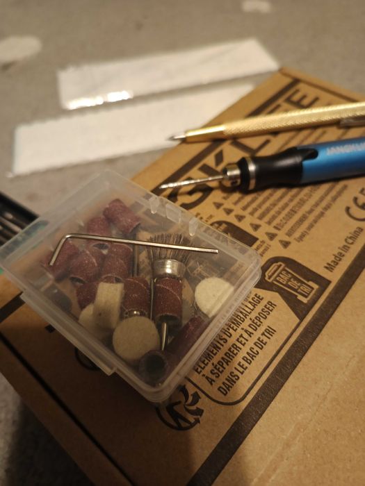 Grawer, mini wiertarka