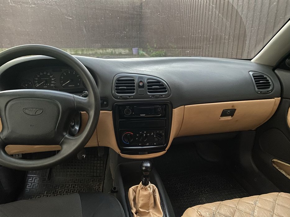 Daewoo Nubira 1998