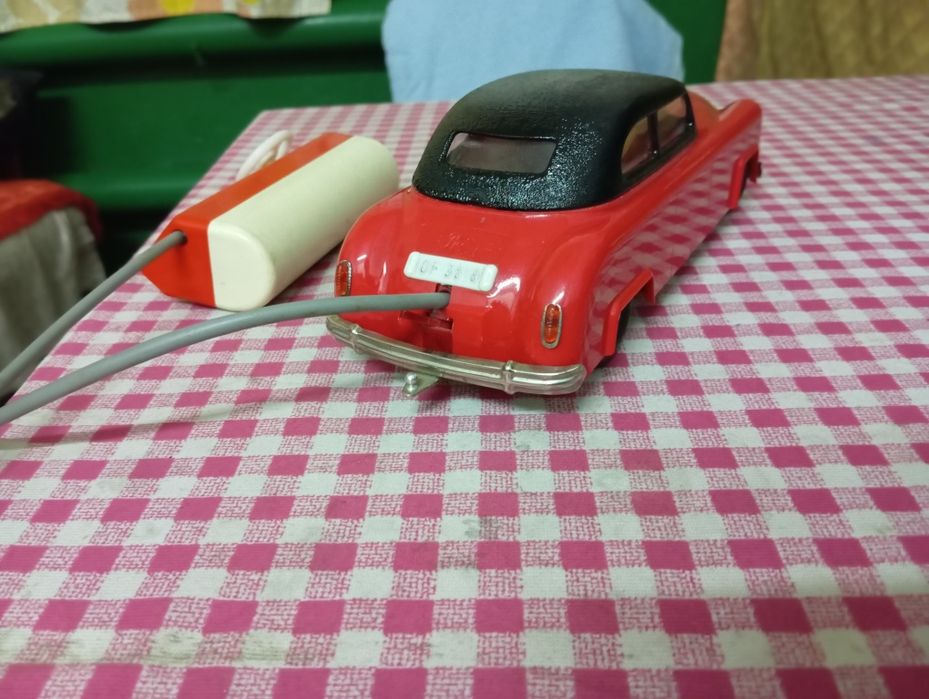 Игрушки машинки СССР. Машинка на управление