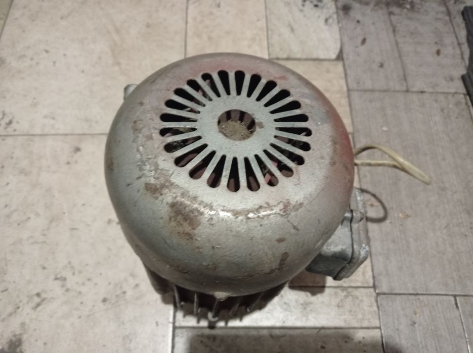 Електро двигун мотор