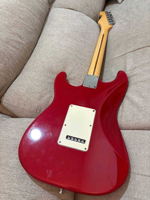 Guitarra Fender Stratocaster USA - Standard