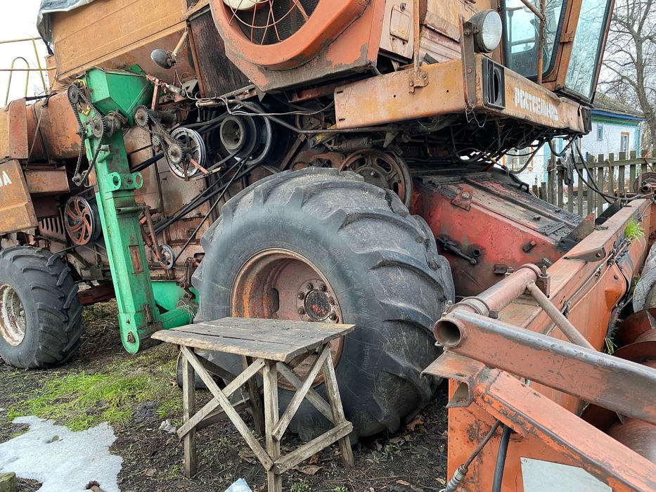 Комбайн Дон 1500