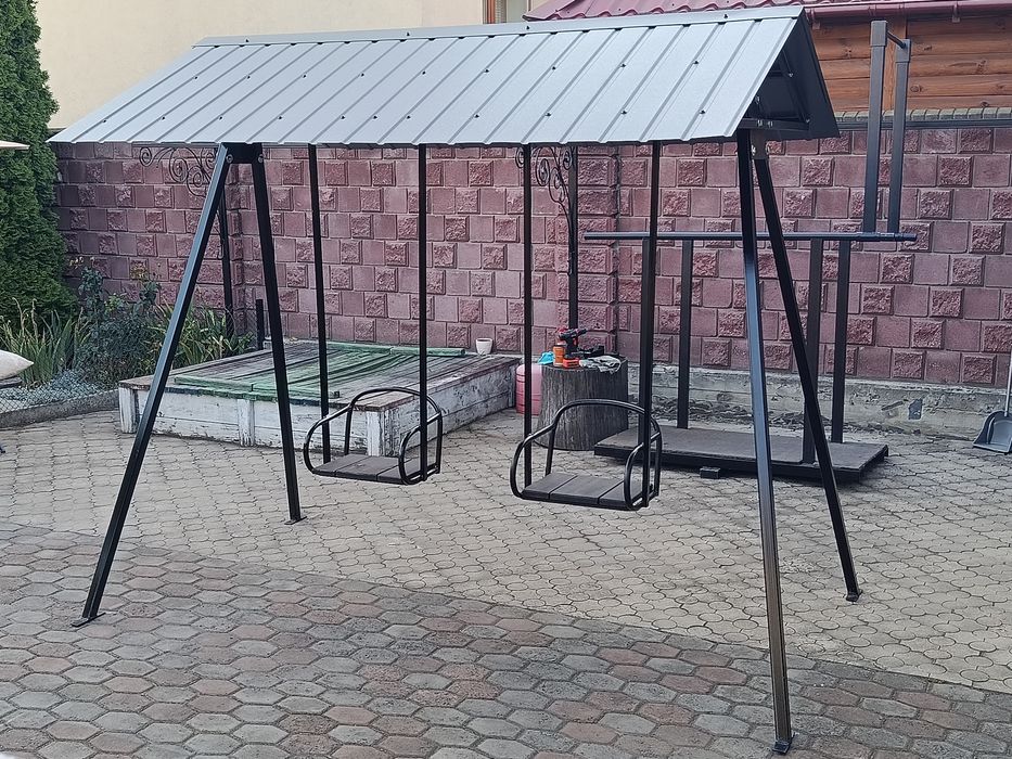 Продам гойдалку, нова, з кришею, розбірна